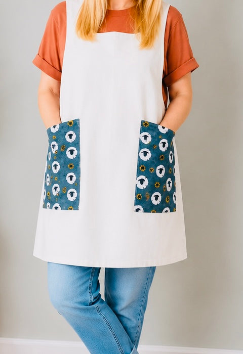 Reversible Cross Back Apron – Sheep Print (Size L/XL)