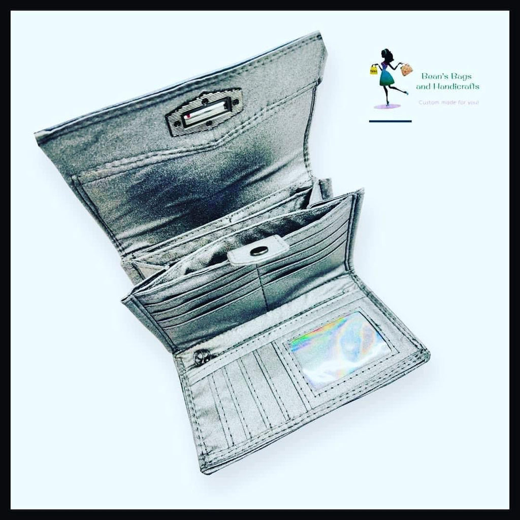 Penny Inn (with Matte Black removable Chain Shoulder Strap)- Previously Loved