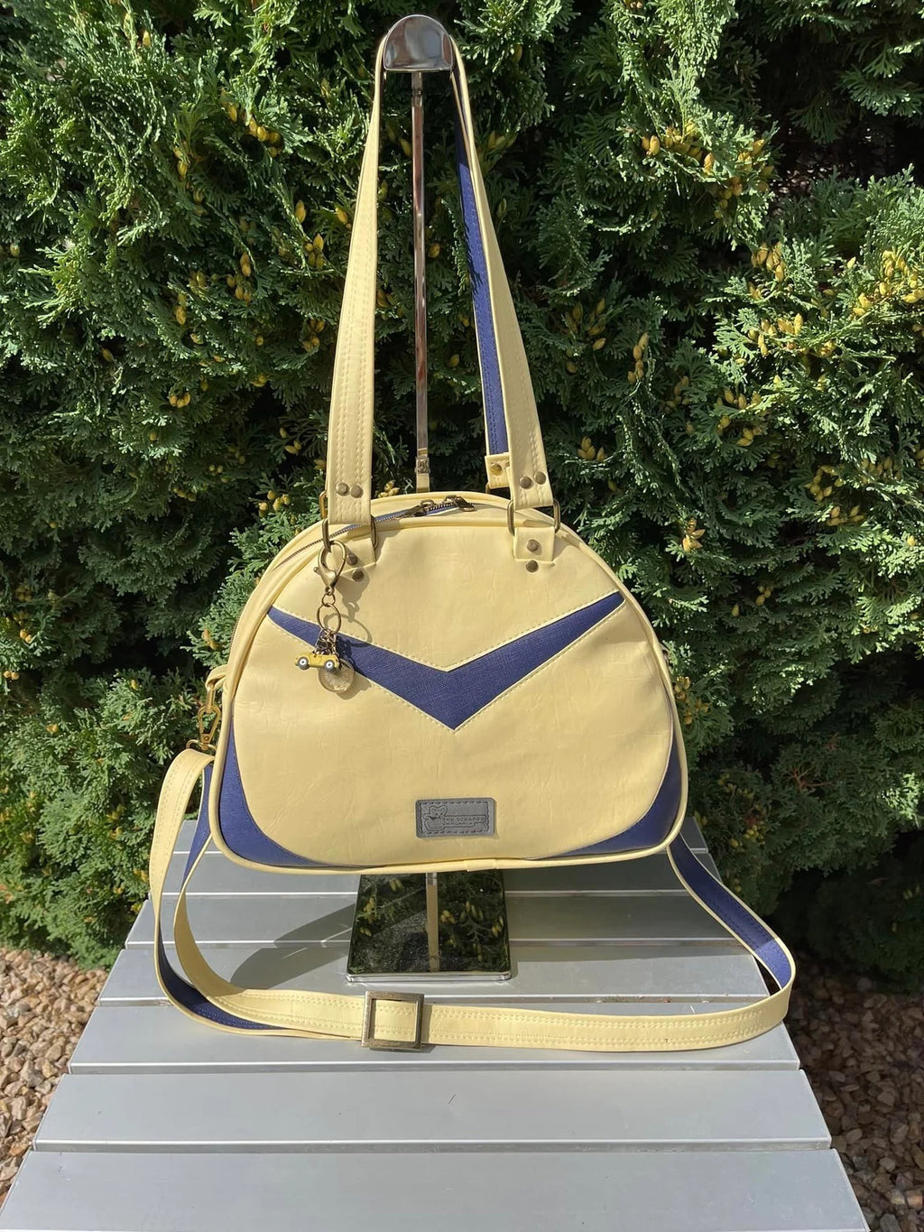 Victory Bowler Bag (Birthed Version) - Pin It Up Patterns - PDF Sewing Pattern