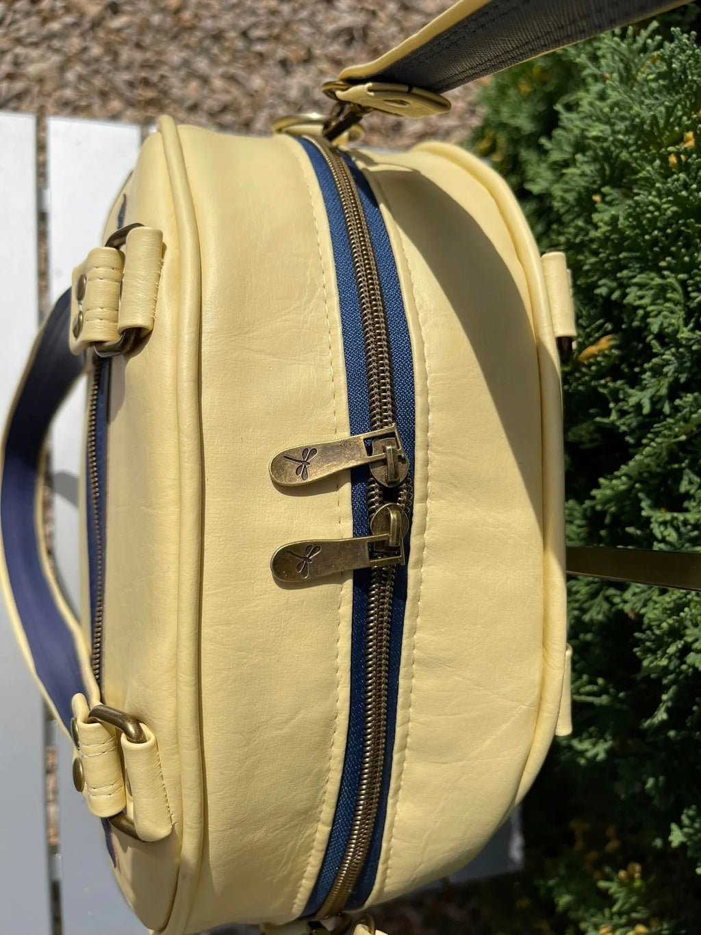 Victory Bowler Bag (Birthed Version) - Pin It Up Patterns - PDF Sewing Pattern