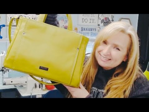 Charyn Bag - Split Pea Green